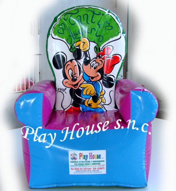 poltrona-gonfiabile-bambini-feste-ludoteca (20)